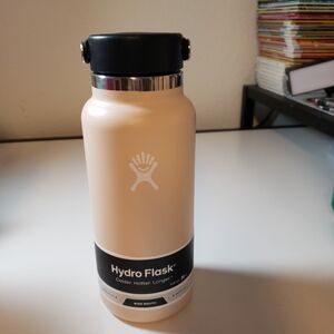 Hydro Flask 32oz Wide Mouth w/Flex Cap Sandstone